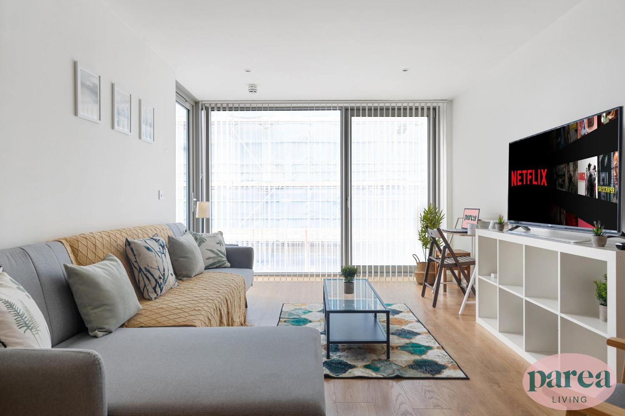 Parea Living - Colorful North With Balcony Views Londres
